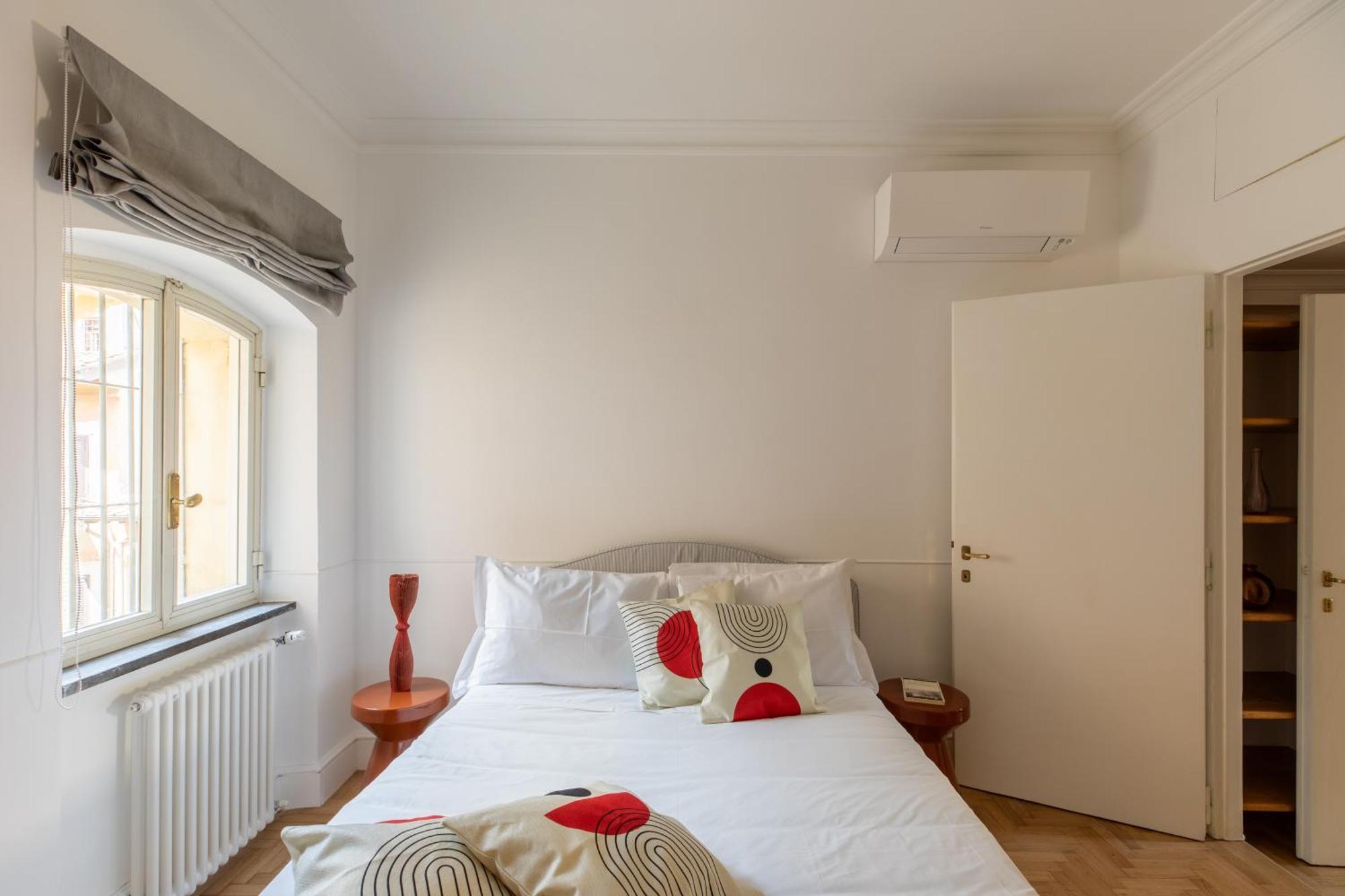 Appartement Iflat Trastevere Stylish 4 Bedroom Penthouse