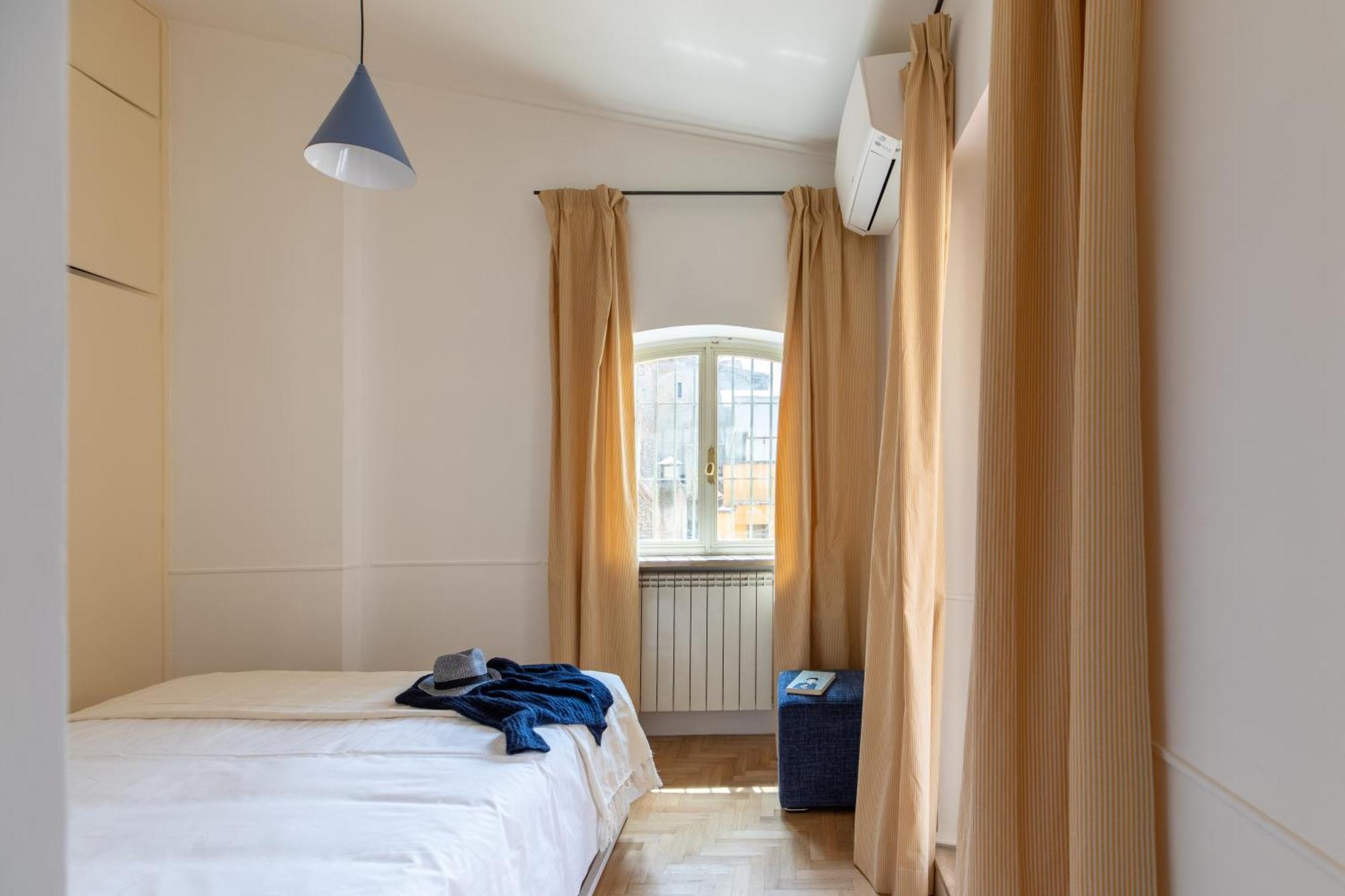 Appartement Iflat Trastevere Stylish 4 Bedroom Penthouse *