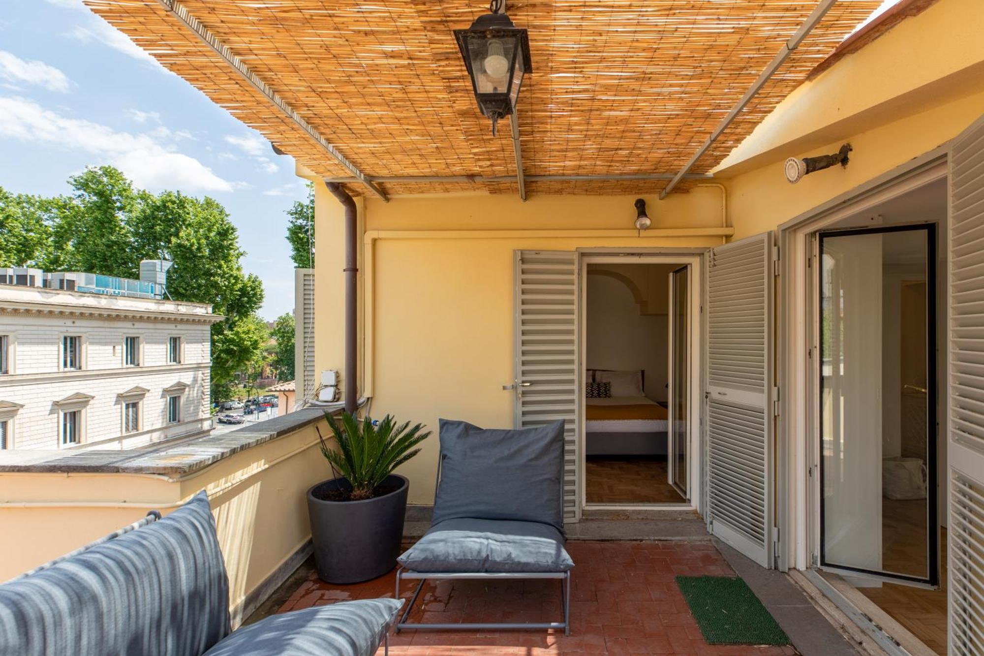 Appartement Iflat Trastevere Stylish 4 Bedroom Penthouse